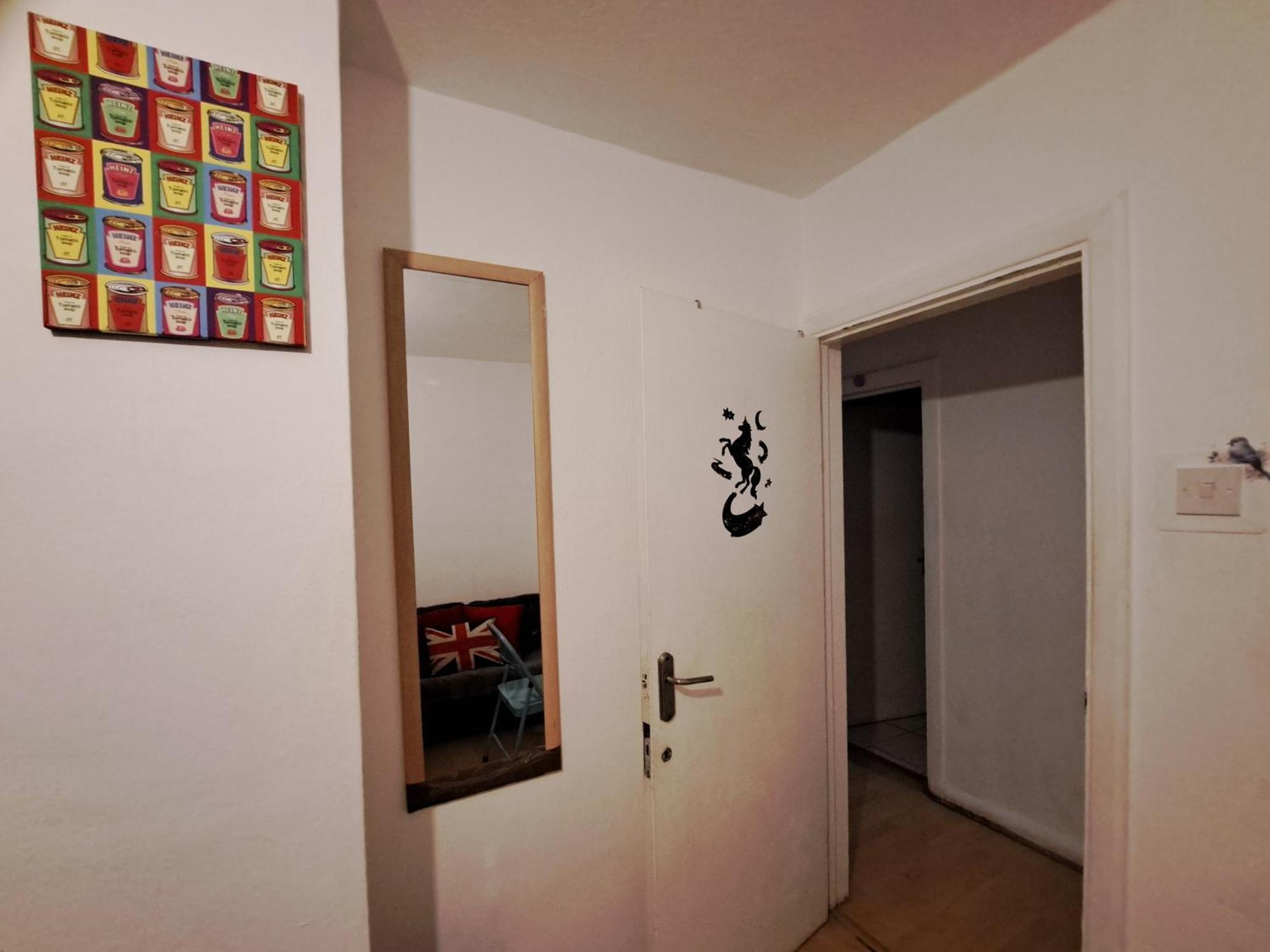 Merciful King Room, In Zone 2-3 Лондон Номер фото
