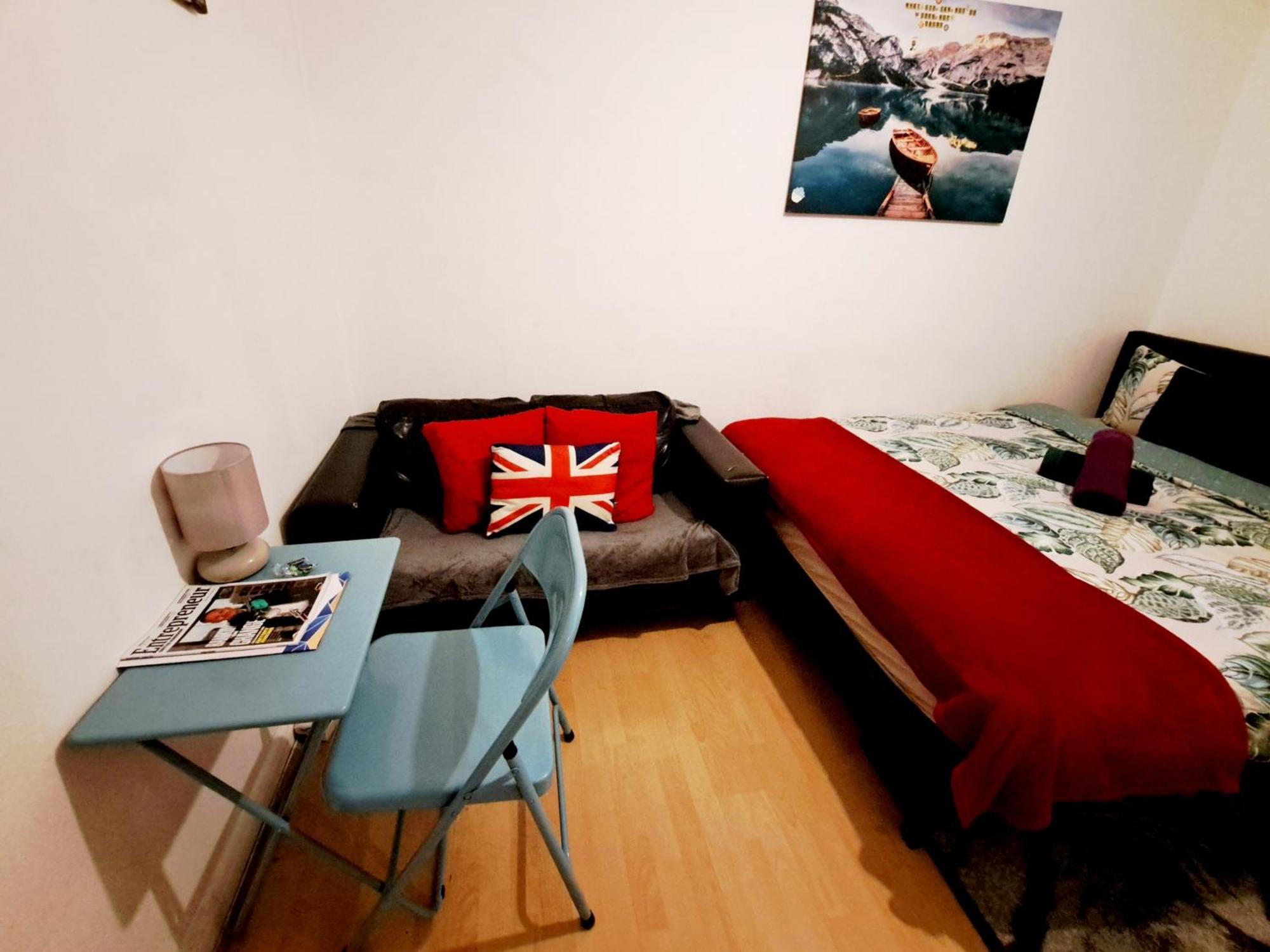 Merciful King Room, In Zone 2-3 Лондон Номер фото